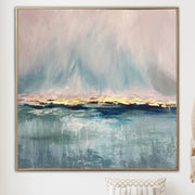 Pintura de pared de arte contemporáneo Waterscape: pintura al óleo de tamaño personalizado sobre lienzo en colores gris, azul, rosa con oro como decoración de pared | BOUNDLESS